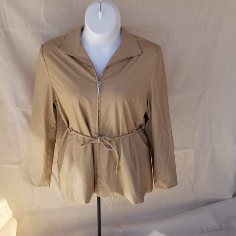 Tan light weight Jacket XL ❤Host Pick❤